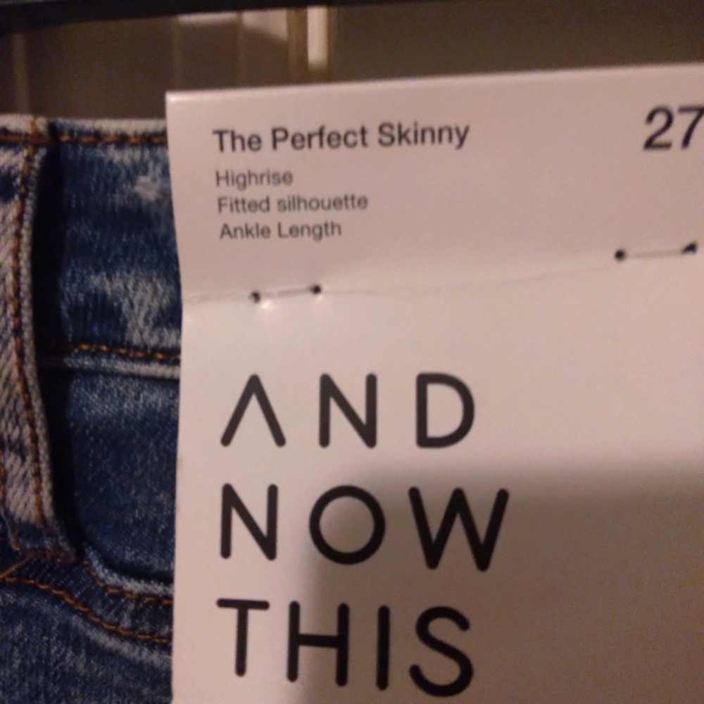 Jeans - Picture 4 of 4